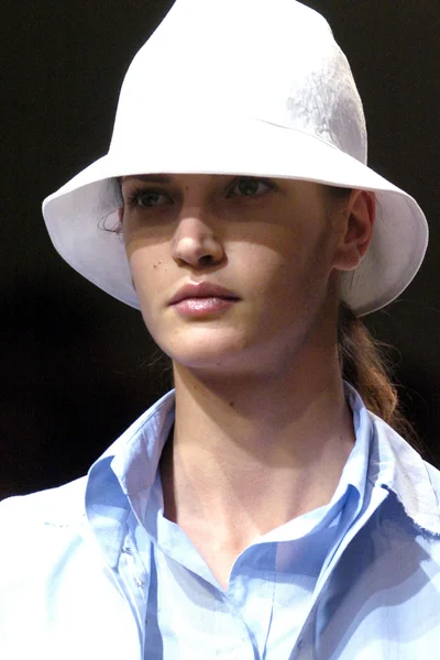 Look 8